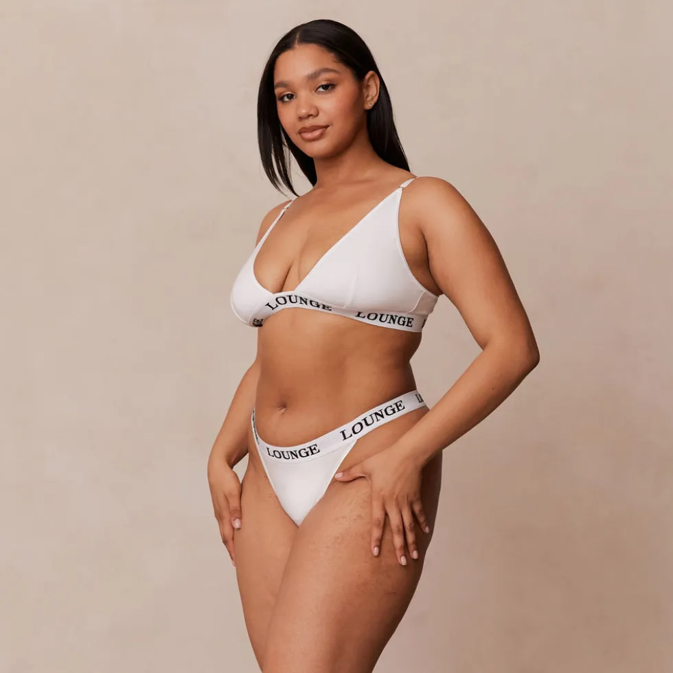 Bamboo Triangle BH und String/Slip Set - Ganz Weiß