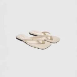 Brielle Zehenstegsandalen - Crèmefarben