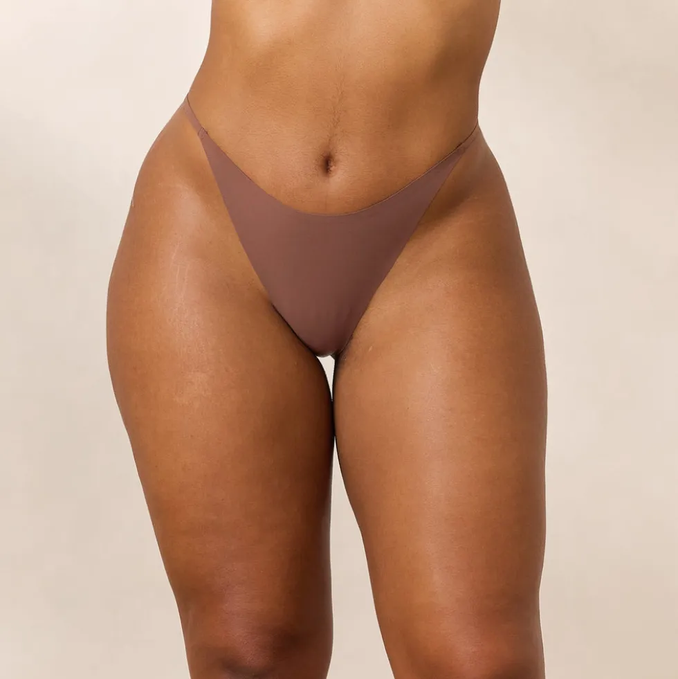 Everyday Form G-String - Muskat