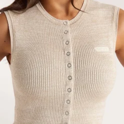 Gestricktes Top mit Knopfleiste - Hafermilch