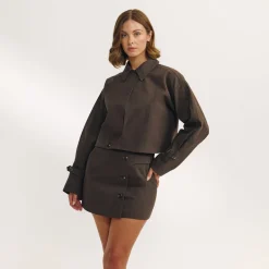 Jacke mit Knopfdetail - Dunkelbraun