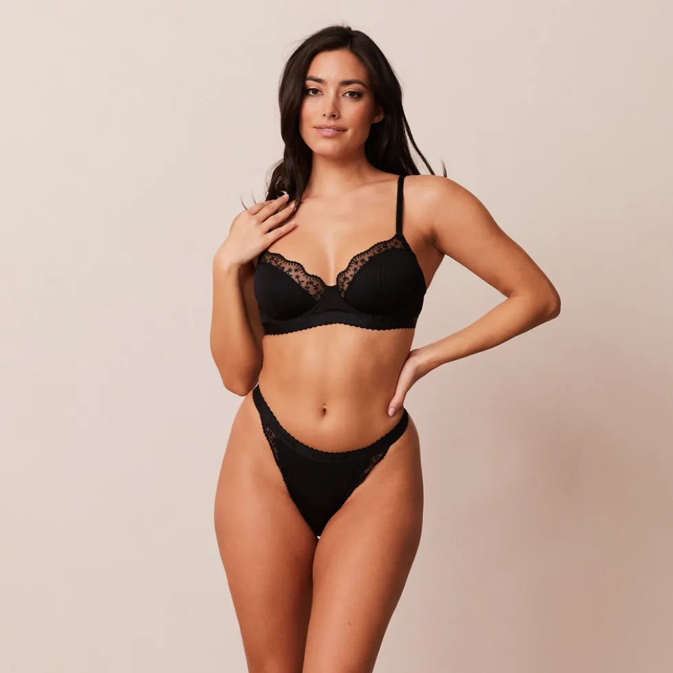 Ribbed Balcony BH und String/Slip Set - Schwarz