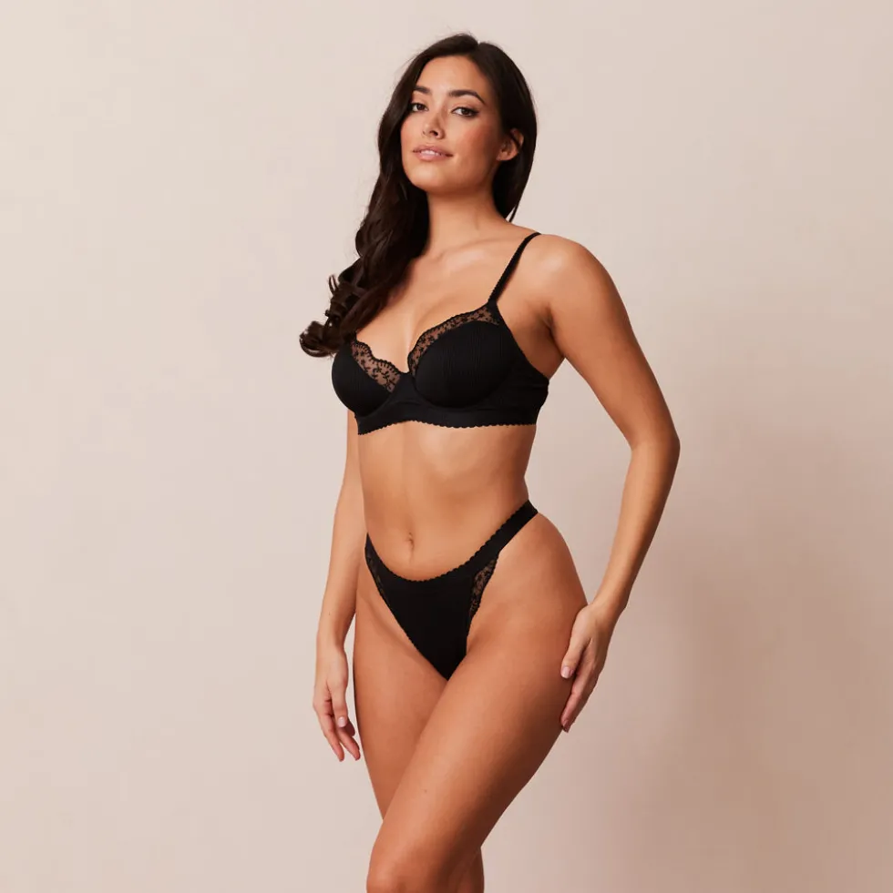 Ribbed Balcony BH und String/Slip Set - Schwarz
